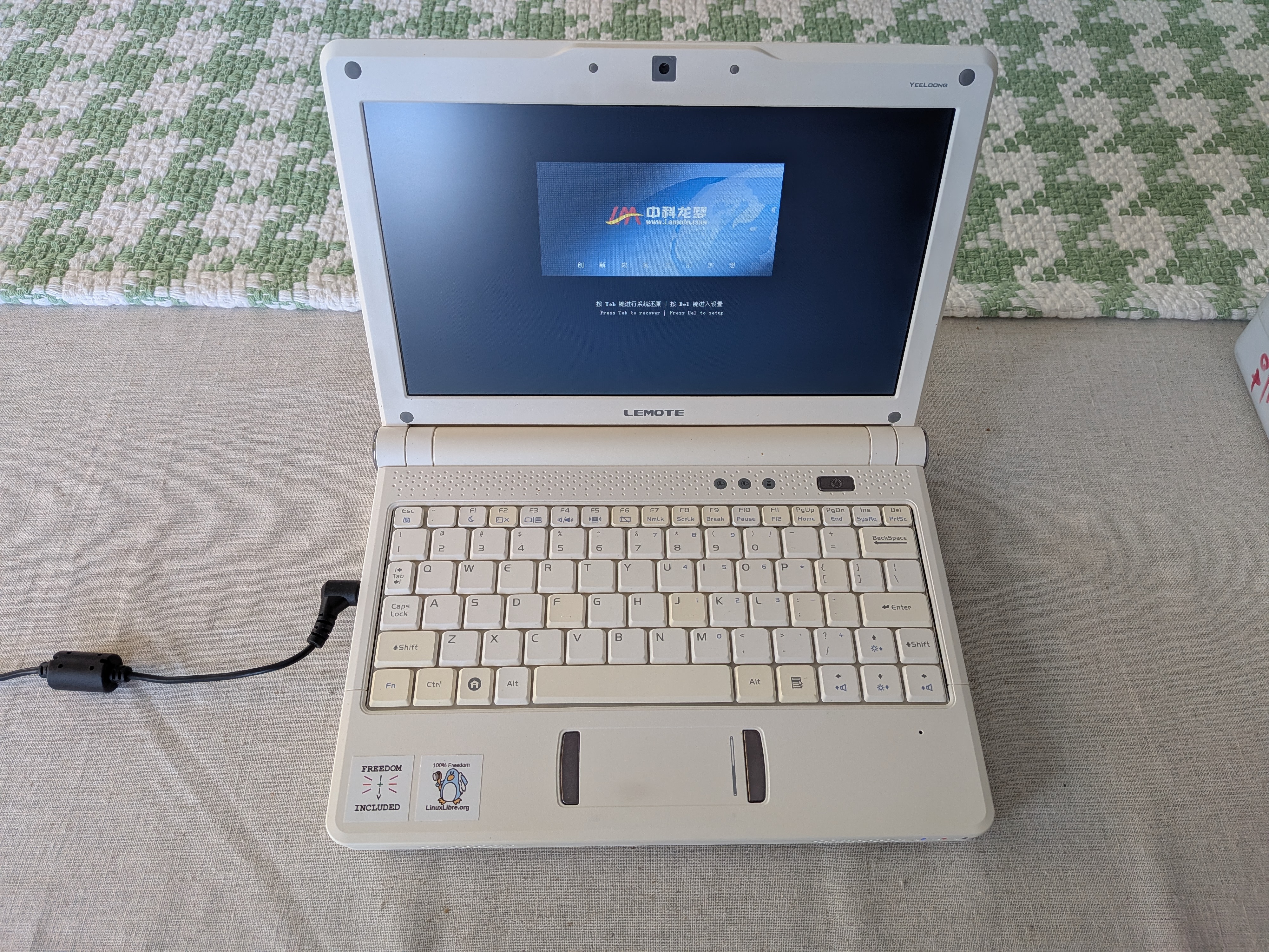 Lemote Yeeloong 8101B